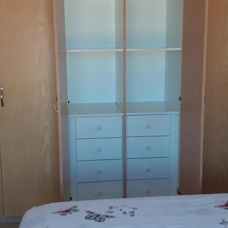 2-bed House Sleeps 6 -pool -free Parking -netflix 펜션 *