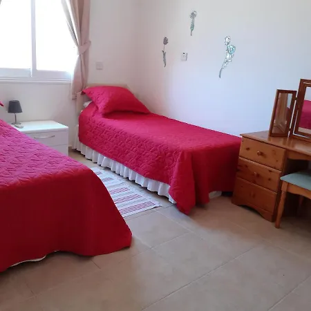 2-bed House Sleeps 6 -pool -free Parking -netflix * Mandria (Paphos)