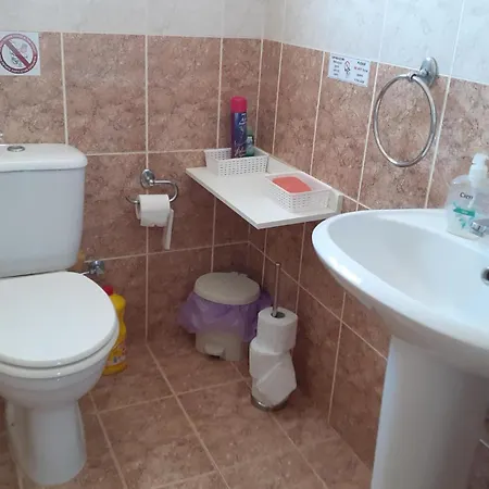 2-bed House Sleeps 6 -pool -free Parking -netflix Σπίτι διακοπών Μανδριά