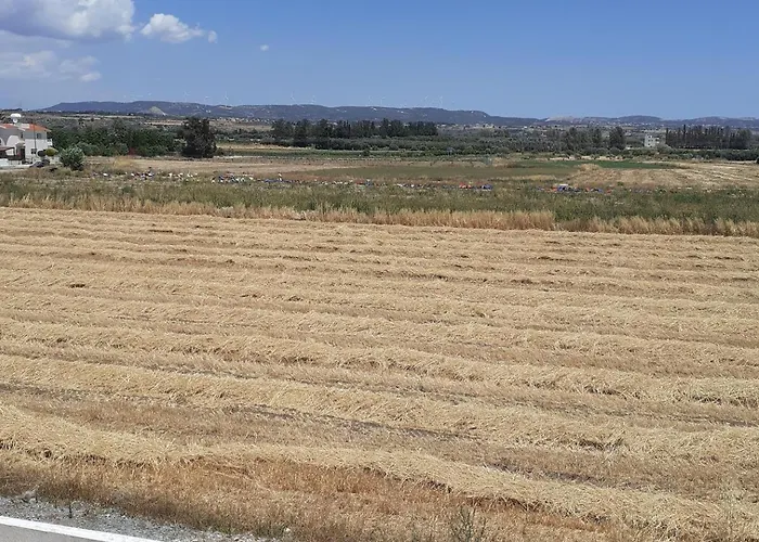 2-bed House Sleeps 6 -pool -free Parking -netflix