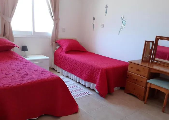 2-bed House Sleeps 6 -pool -free Parking -netflix * Μανδριά