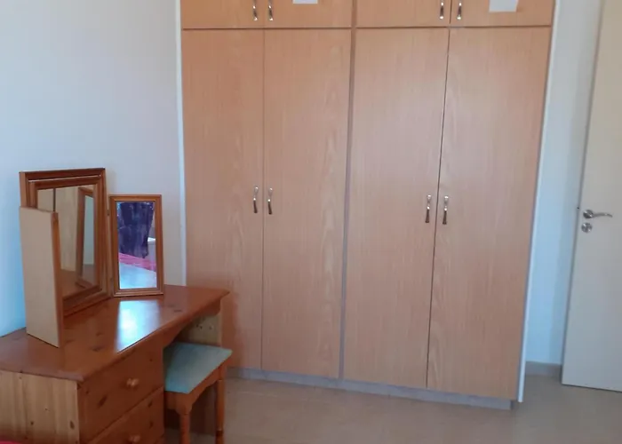 2-bed House Sleeps 6 -pool -free Parking -netflix Σπίτι διακοπών