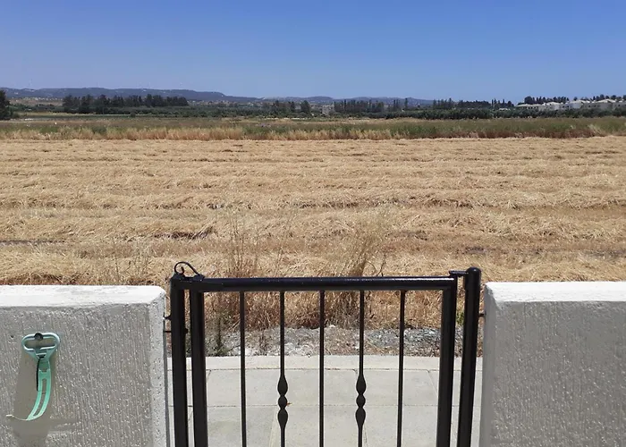 2-bed House Sleeps 6 -pool -free Parking -netflix Σπίτι διακοπών